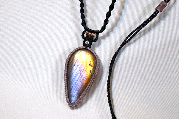 罕有三色紫光拉長石蠟線編織頸繩|紫色X黑色