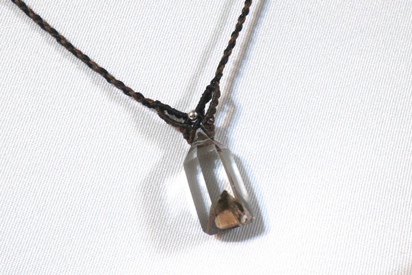 六角柱金字塔彩幽靈蠟線編織頸繩|啡色X黑色