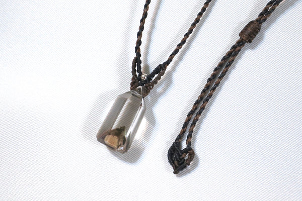 六角柱金字塔彩幽靈蠟線編織頸繩|啡色X黑色