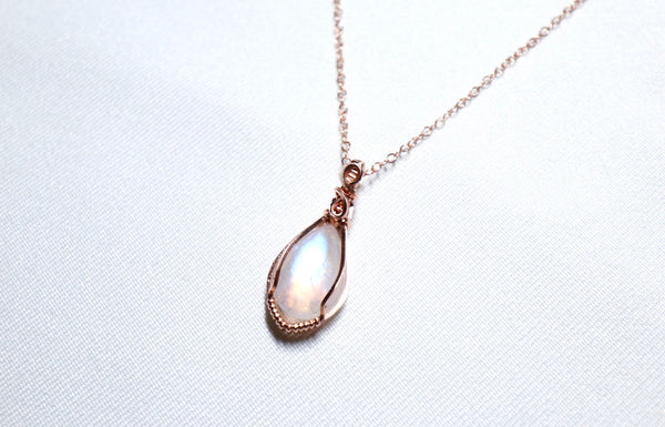 月亮石精緻項鏈|14K注金|玫瑰金色