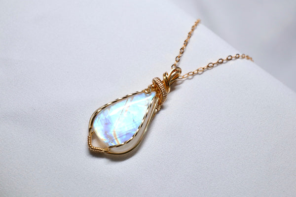 罕有大月亮石紫牽項鏈|14K注金|金色