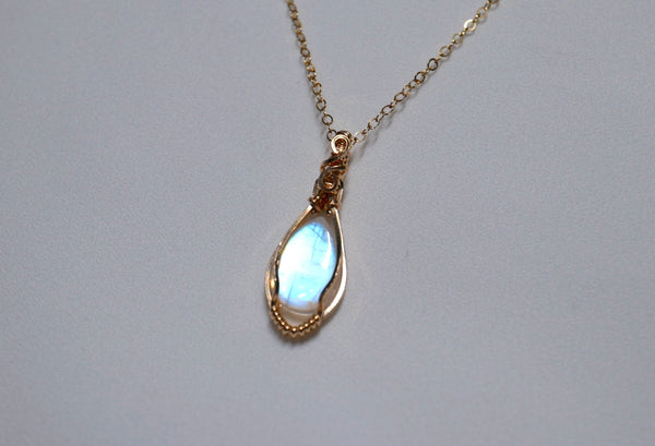 雙面強藍光月亮石精緻項鏈|14K注金|金色