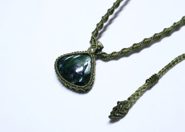 綠龍晶蠟線編織頸繩|軍綠色