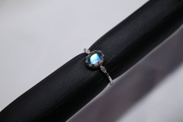 Moonstoneholic極品彩光月亮石皇冠戒指|925純銀