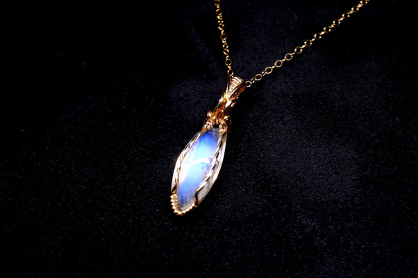 高品質清透藍紫光月亮石零棱項鏈|14K注金|金色