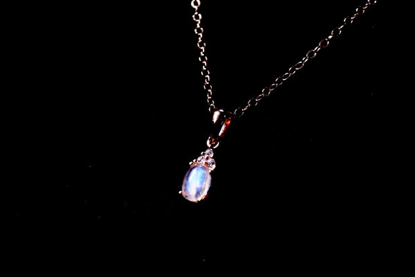 藍光月亮石磁扣頸鏈|玫瑰金色