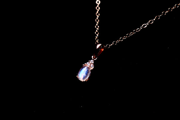 藍光月亮石磁扣頸鏈|玫瑰金色