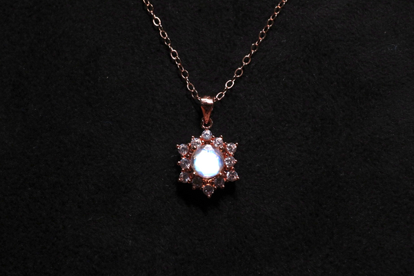 強彩光正圓月亮石磁扣頸鏈|玫瑰金色