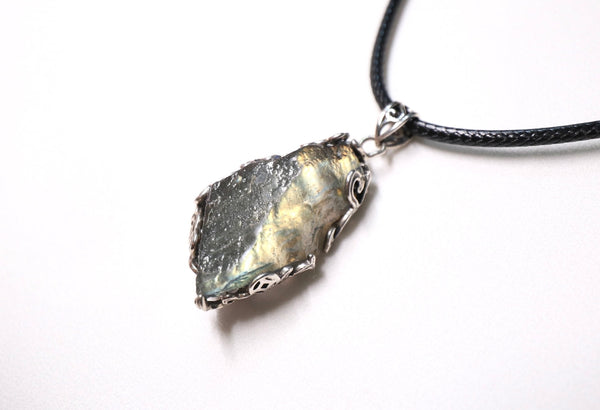 黃光拉長石頸繩|925純銀|黑繩