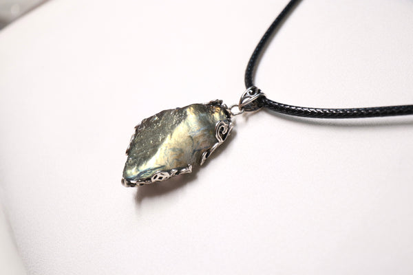 黃光拉長石頸繩|925純銀|黑繩