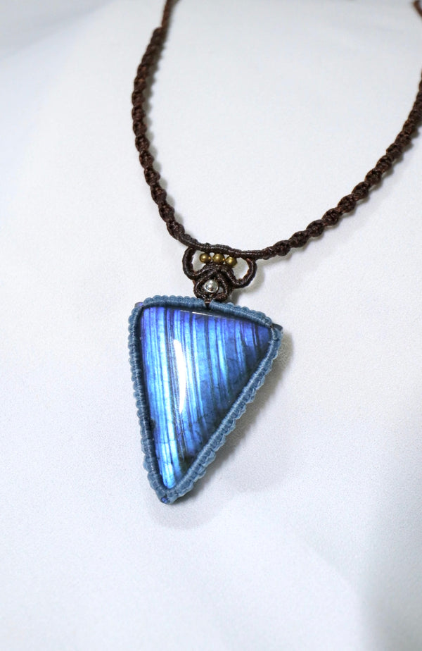 藍光三角拉長石蠟線編織頸繩|藍色X啡色