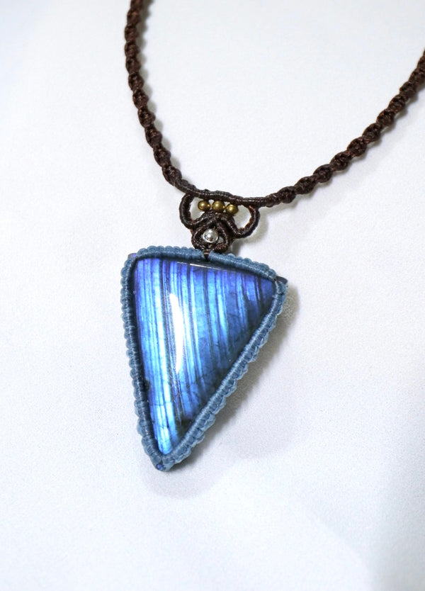 藍光三角拉長石蠟線編織頸繩|藍色X啡色