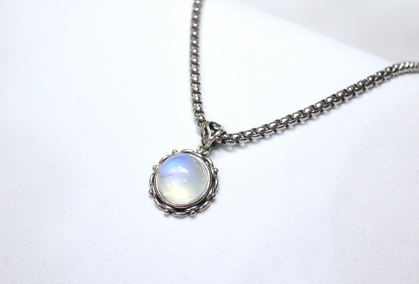 藍光月亮石銀太陽頸鏈 |925純銀吊墜配鈦鋼粗鏈