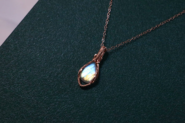 強彩光月亮石精緻極簡項鏈|14K注金|玫瑰金色