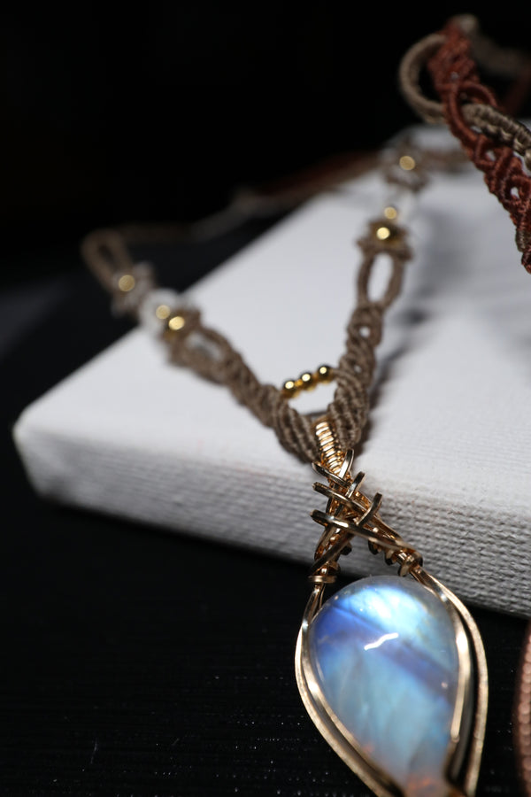 月亮石交織吊墜配蠟線編織項鏈|14K注金|金色