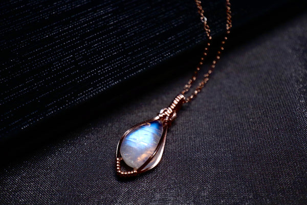 月亮石精緻極簡項鏈|14K注金|玫瑰金色