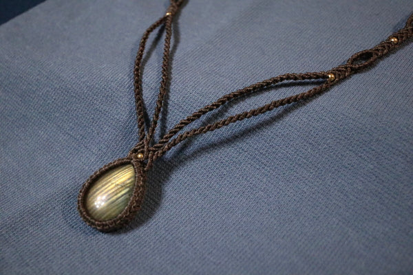 拉長石水滴蠟線編織頸繩|啡色