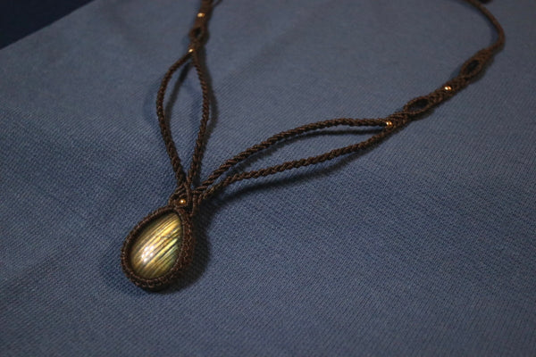 拉長石水滴蠟線編織頸繩|啡色