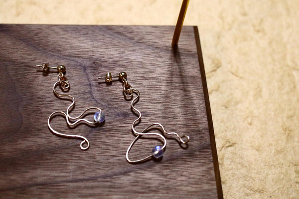 《女》月亮石流線耳環|14K注金