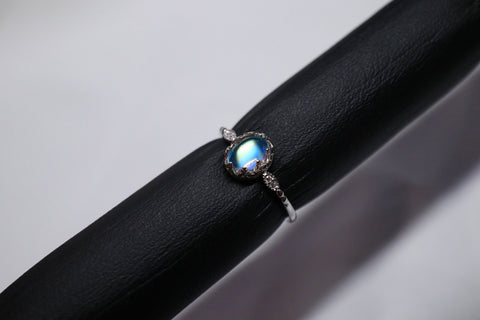 Moonstoneholic Illuminating Moonstone Crown Ring｜925 Sterling Silver