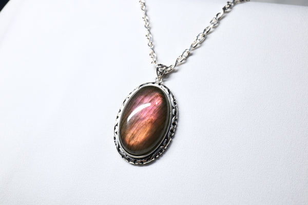 紫粉拉長石頸鏈 ｜925純銀吊墜配鈦鋼粗鏈